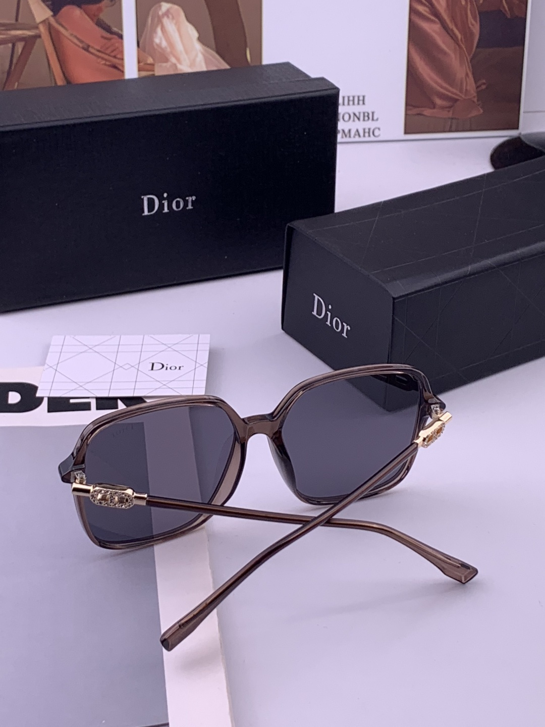 🔺 【DIOR】开春新款 潮流爆款 时尚圆框偏光太阳镜 高品质 佩戴舒适 网红潮款墨镜 女士高清加厚偏光