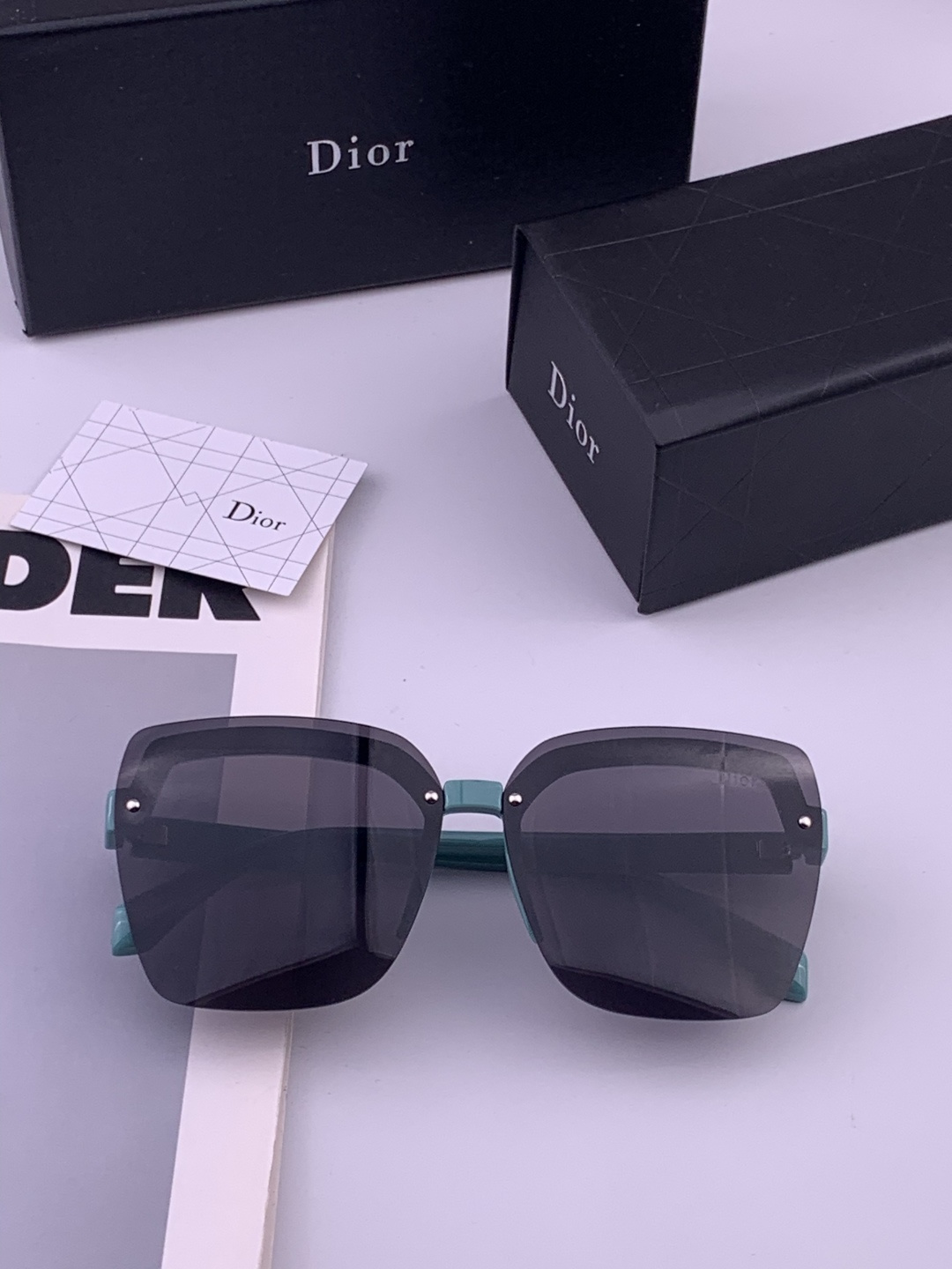 【DIOR】迪奥偏光太阳镜 时尚造型 开车驾驶镜时尚墨镜🌸世界顶级奢华品牌，品质保证！😍😍经典款, 明星