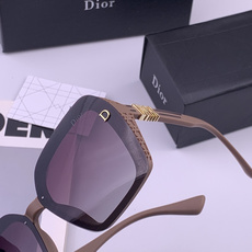 🔺 【DIOR-迪奥】开春新款 潮流爆款 时尚方框偏光太阳镜 高品质 佩戴舒适 网红潮款墨镜 女士高清偏 🔺 【DIOR-迪奥】开春新款 潮流爆款 时尚方框偏光太阳镜 高品质 佩戴舒适 网红潮款墨镜 女士高清偏