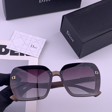 🔺 【DIOR-迪奥】开春新款 潮流爆款 时尚方框偏光太阳镜 高品质 佩戴舒适 网红潮款墨镜 女士高清偏 🔺 【DIOR-迪奥】开春新款 潮流爆款 时尚方框偏光太阳镜 高品质 佩戴舒适 网红潮款墨镜 女士高清偏