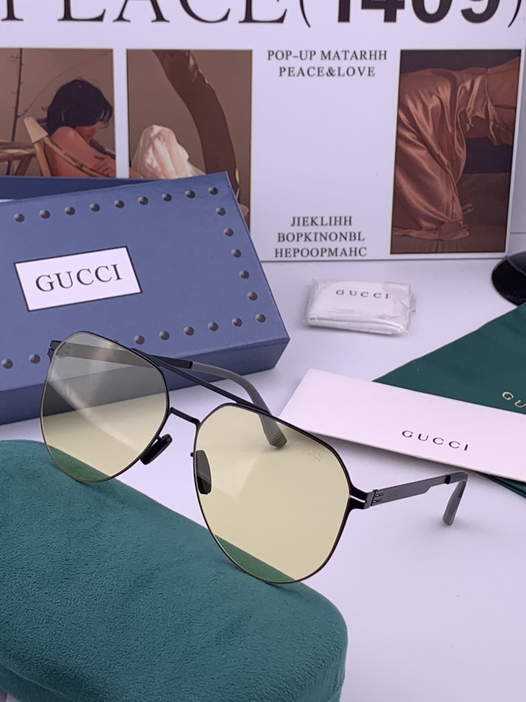 GUCC* 新款男女情侣款太阳iP电镀永不褪色 卖点：超轻超有弹性整幅眼镜无螺丝重要的是压不坏、镜片：高