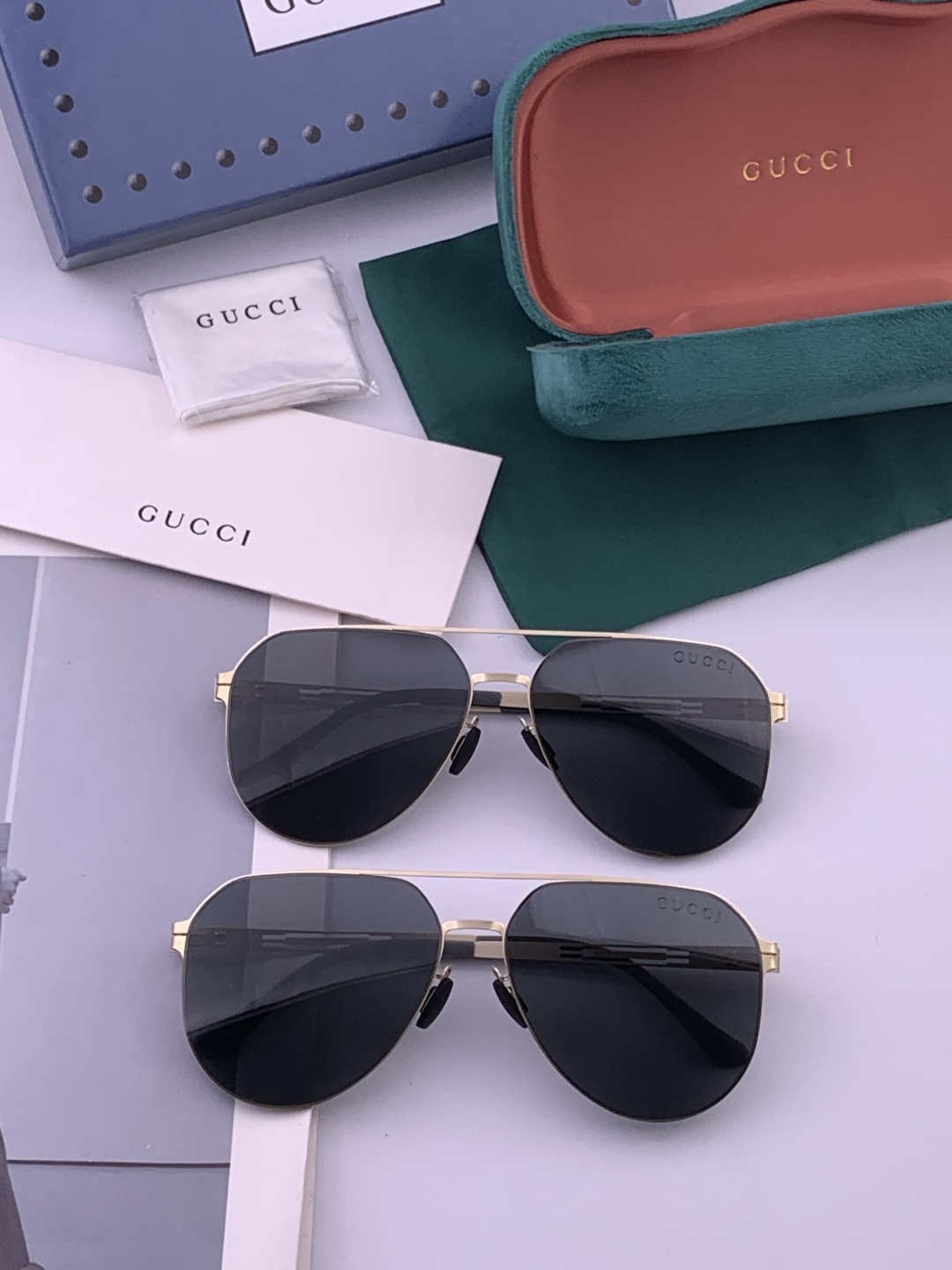 ♦️ GUCCI 新款男女情侣款太阳镜多边形墨镜iP电镀永不褪色 超轻超有弹性整幅眼镜无螺丝重要的是压不