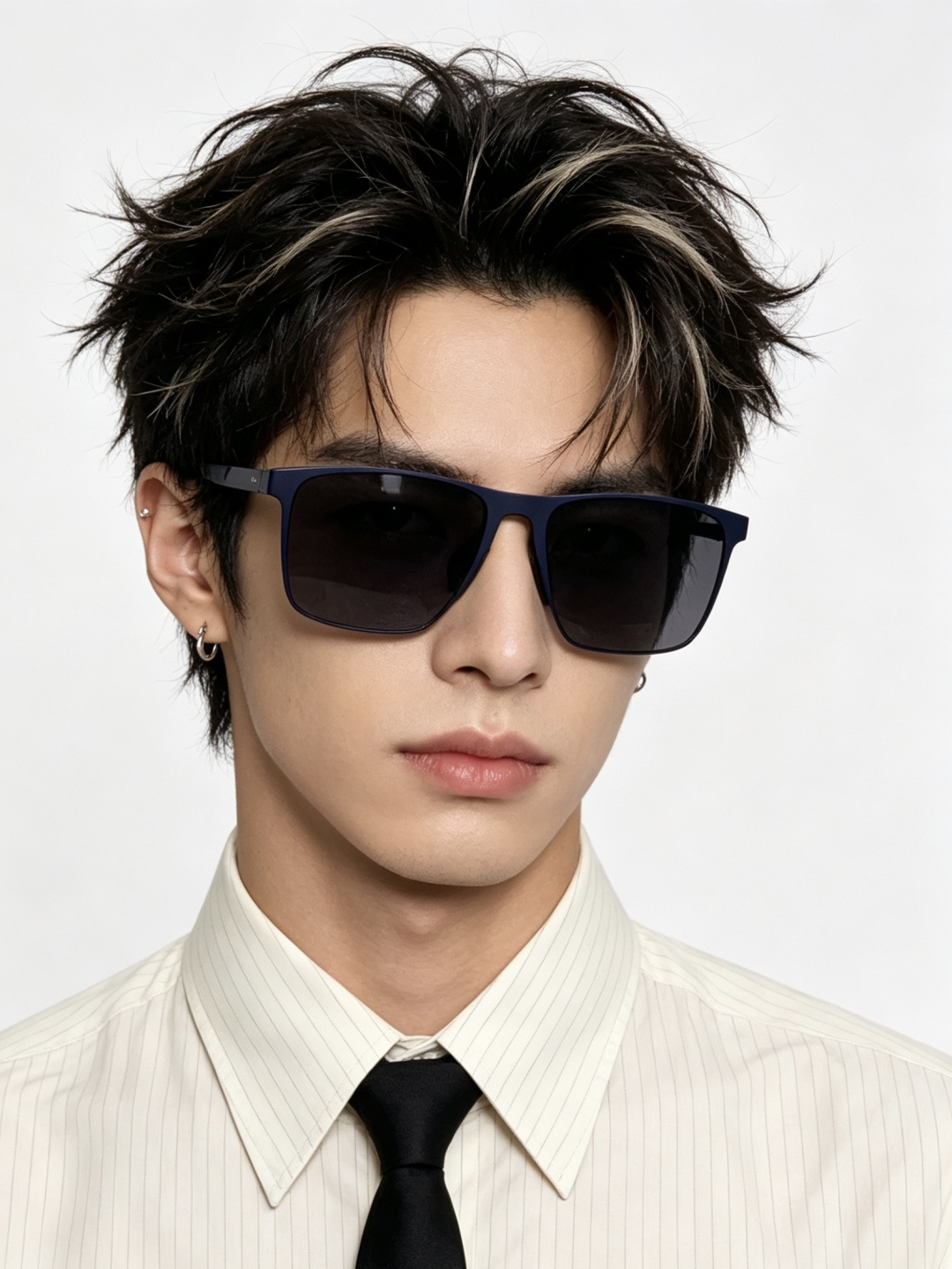 GUCCI 男款炫彩飞行员偏光太阳镜 ❤️材质：高清尼龙加厚卡槽高清偏光镜片 🌹无边框镜架💕颜👍型号：G