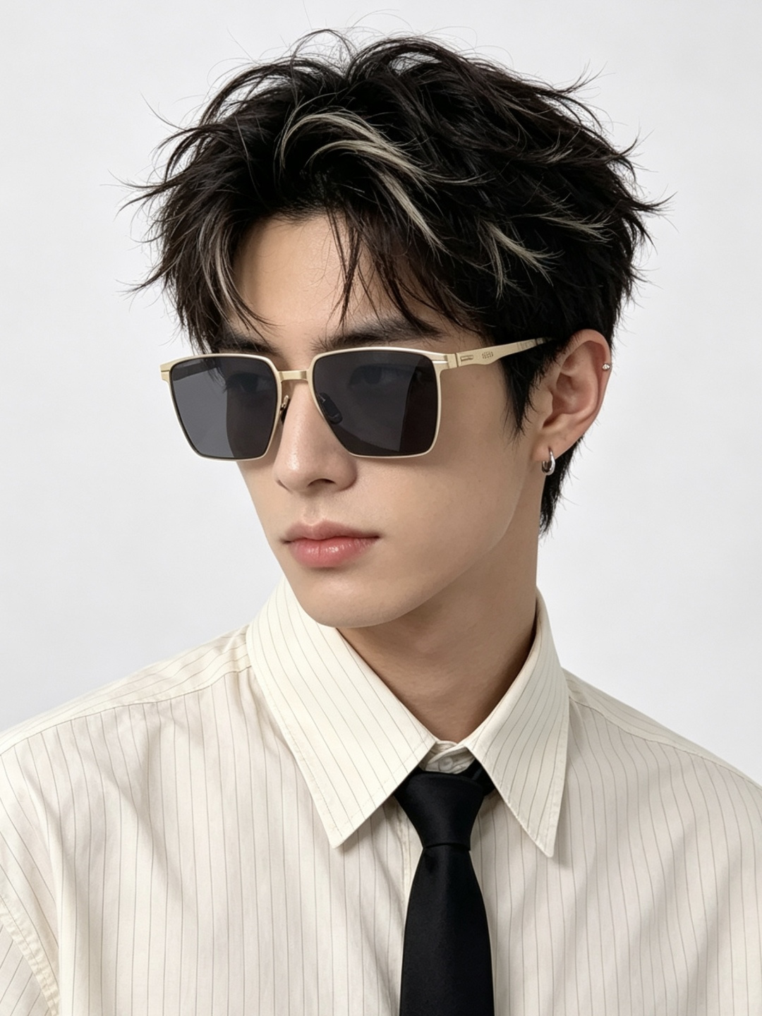 ♦️GUCCI 新款男女情侣款太阳镜多边形墨镜iP电镀永不褪色 超轻超有弹性整幅眼镜无螺丝重要的是压不坏