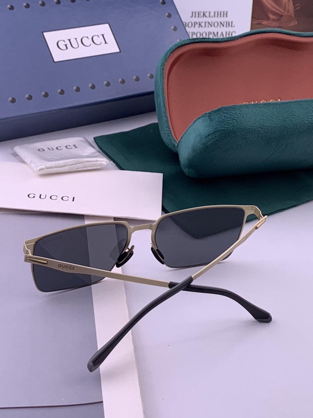♦️GUCCI 新款男女情侣款太阳镜多边形墨镜iP电镀永不褪色 超轻超有弹性整幅眼镜无螺丝重要的是压不坏