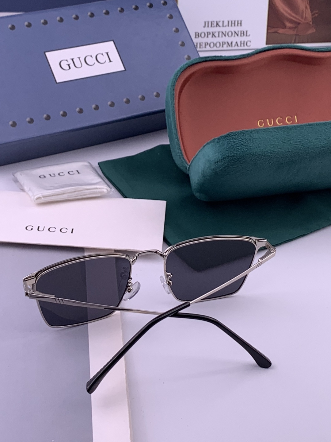 Gucci 🔥  高品质男女款墨镜   👍 进口宝丽来偏光镜片  🔥蛤蟆镜 开车钓鱼都可 🔥百搭显瘦墨镜