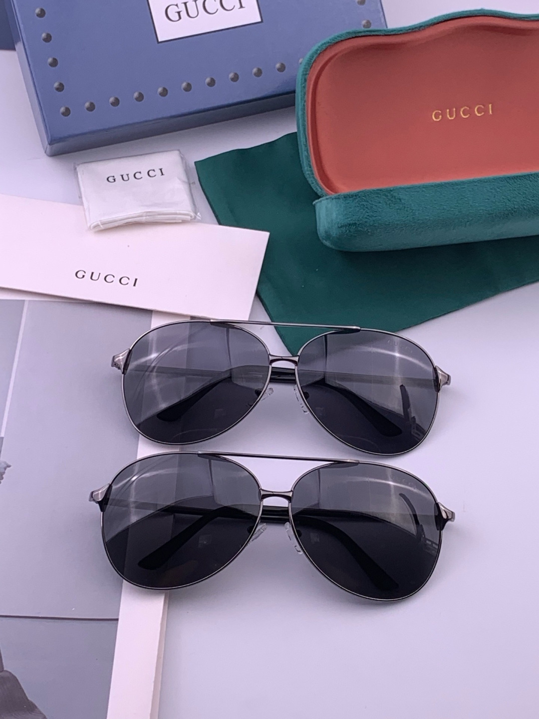 Gucci 🔥  高品质男女款墨镜   👍 进口宝丽来偏光镜片  🔥蛤蟆镜 开车钓鱼都可 🔥百搭显瘦墨镜