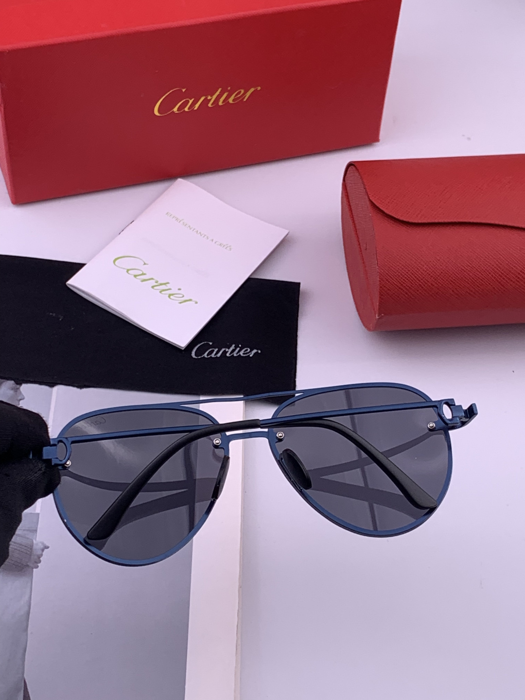 【Cartier  卡地亚】 👑男女款偏光墨镜  双色烤漆工艺  进口宝丽来偏光镜片   顶级做工彰显非