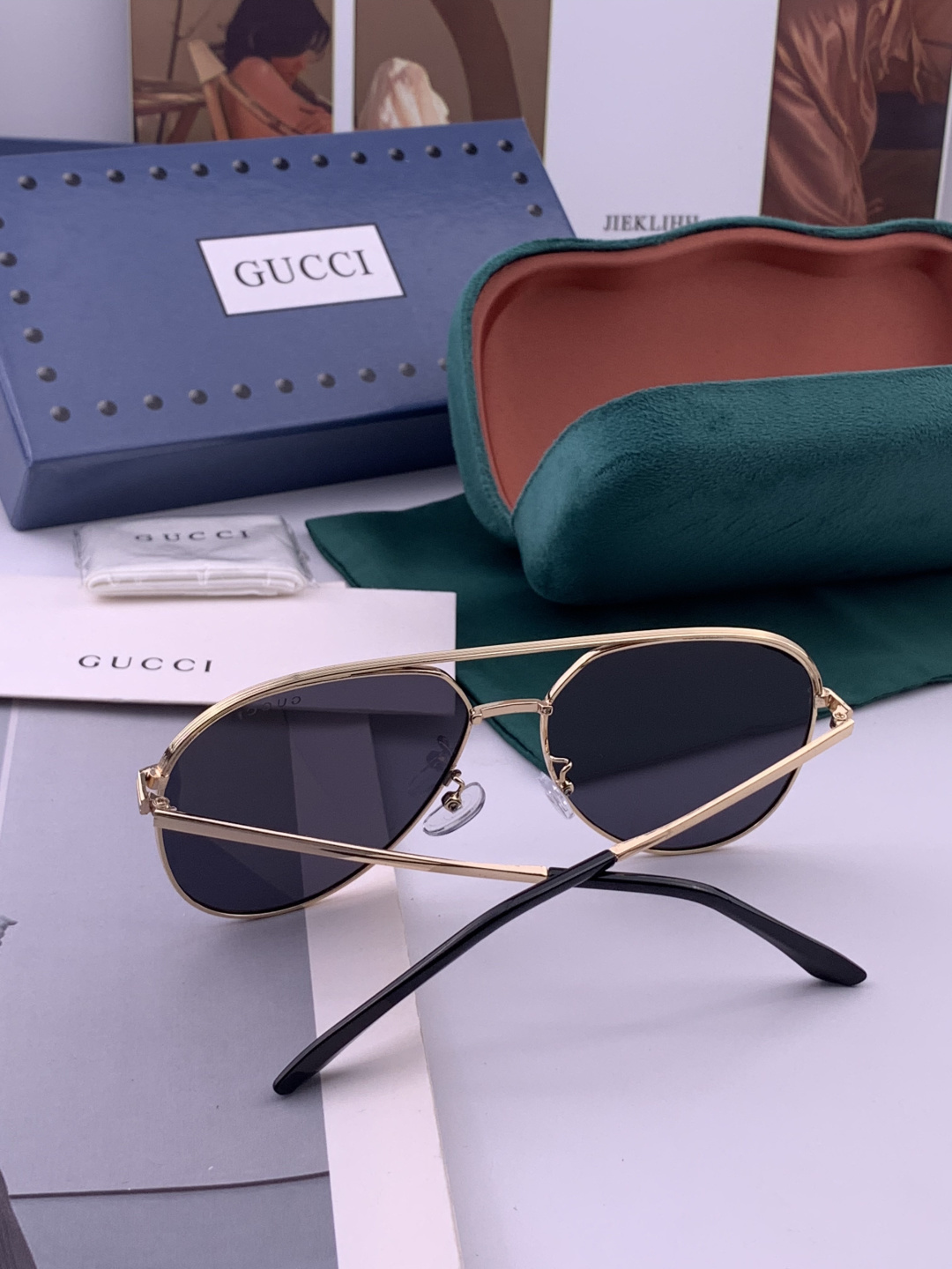 GUCCI 男款炫彩飞行员偏光太阳镜 ❤️材质：高清尼龙加厚卡槽高清偏光镜片 🌹无边框镜架💕颜👍型号：G