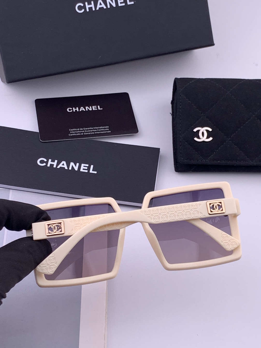 【CHANEL】香奈儿 新款潮流爆款 时尚方框太阳镜 佩戴舒适 网红潮款墨镜  女士高清加厚偏光太阳镜🕶