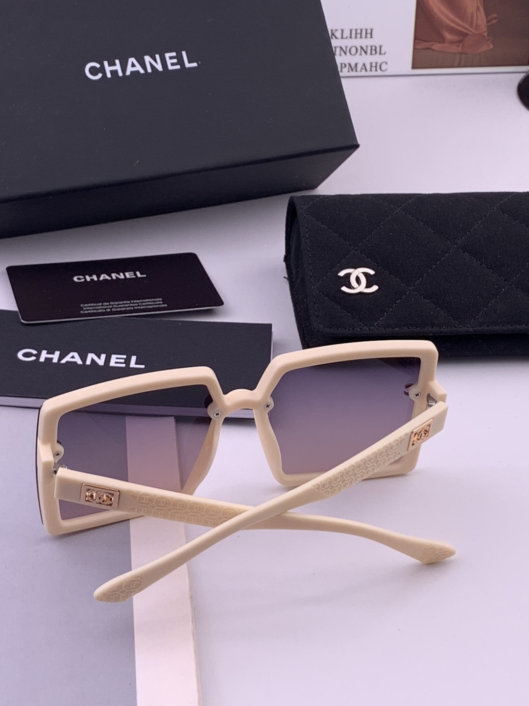 【CHANEL】香奈儿 新款潮流爆款 时尚方框太阳镜 佩戴舒适 网红潮款墨镜  女士高清加厚偏光太阳镜🕶