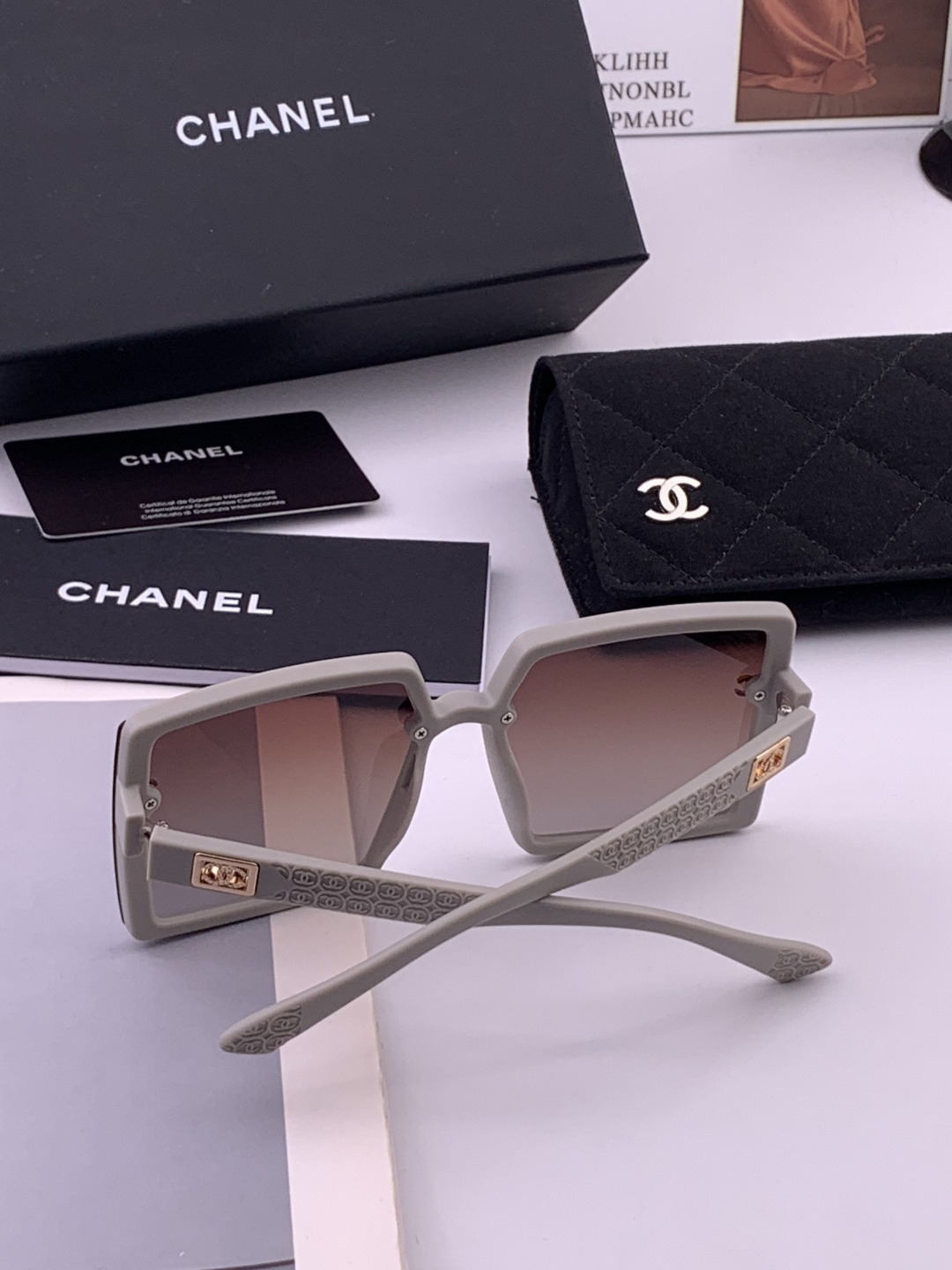 【CHANEL】香奈儿 新款潮流爆款 时尚方框太阳镜 佩戴舒适 网红潮款墨镜  女士高清加厚偏光太阳镜🕶
