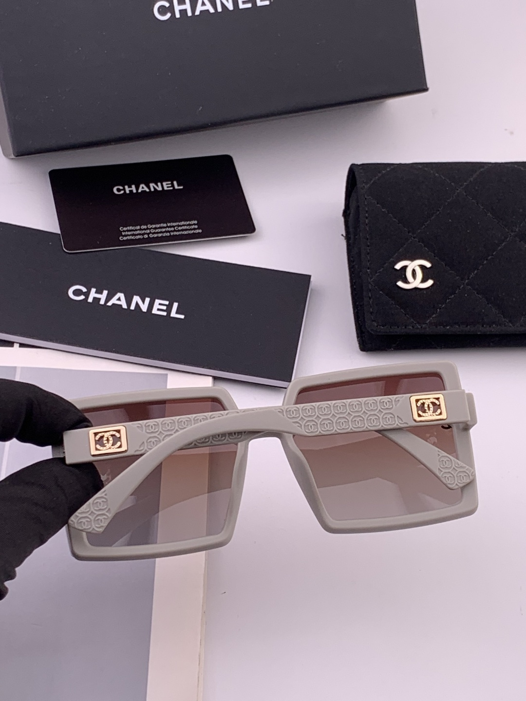 【CHANEL】香奈儿 新款潮流爆款 时尚方框太阳镜 佩戴舒适 网红潮款墨镜  女士高清加厚偏光太阳镜🕶