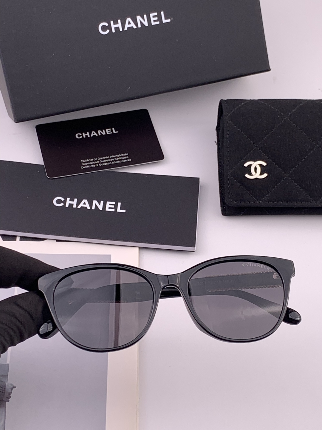 【CHANEL】香奈儿 新款山茶花潮流爆款 时尚圆框高清偏光太阳镜 佩戴舒适 网红潮款墨镜  ♥️♥️型