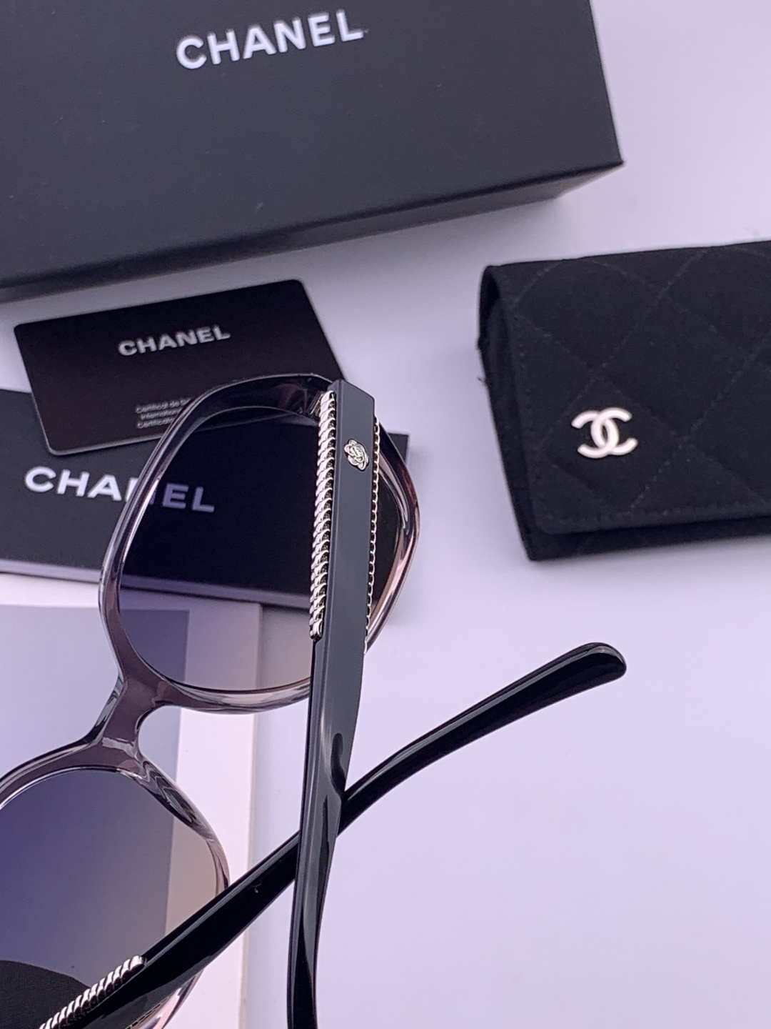 【CHANEL】香奈儿 新款山茶花潮流爆款 时尚圆框高清偏光太阳镜 佩戴舒适 网红潮款墨镜  ♥️♥️型