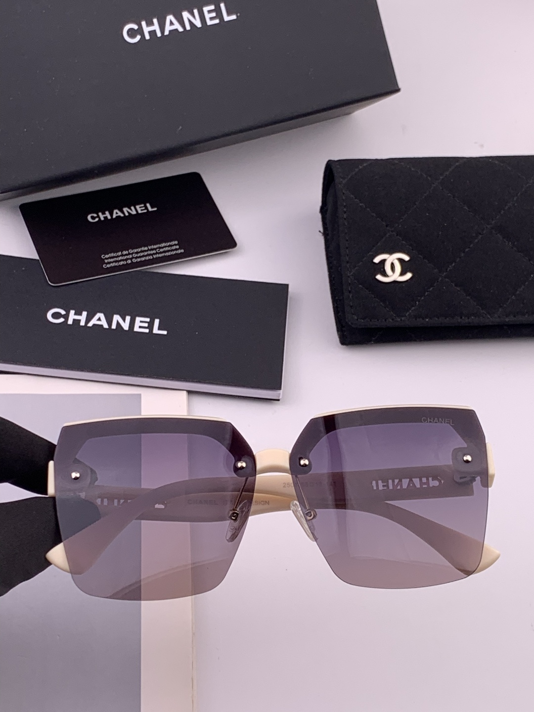 【CHANEL】香奈儿 新款潮流爆款 时尚方框太阳镜 佩戴舒适 网红潮款墨镜  女士高清加厚偏光太阳镜🕶