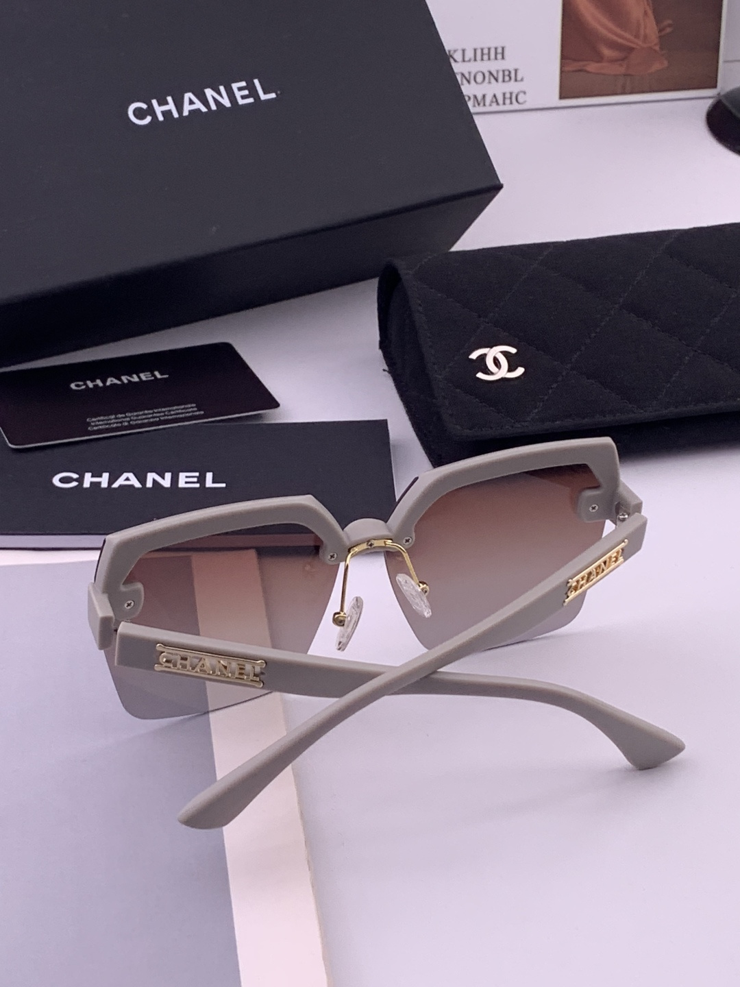 【CHANEL】香奈儿 新款潮流爆款 时尚方框太阳镜 佩戴舒适 网红潮款墨镜  女士高清加厚偏光太阳镜🕶