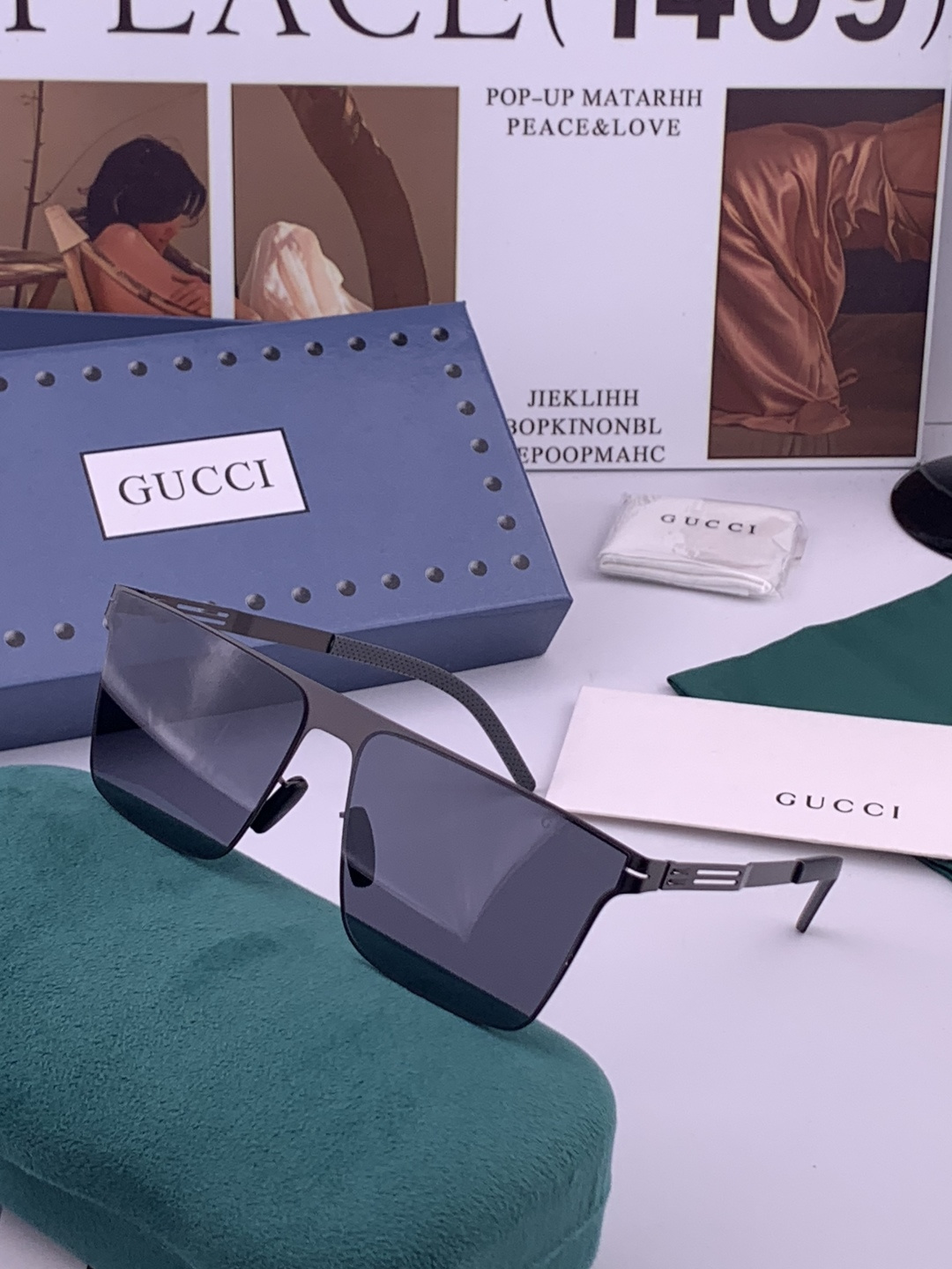 ♦️ GUCCI 新款男女情侣款太阳镜多边形墨镜iP电镀永不褪色 超轻超有弹性整幅眼镜无螺丝重要的是压不