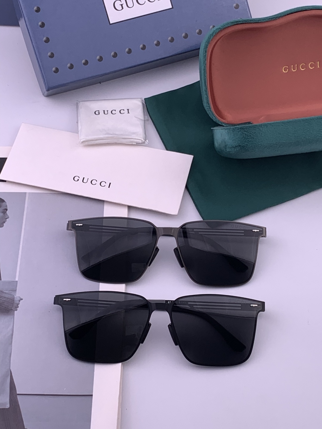 GUCCI 男款炫彩飞行员偏光太阳镜 ❤️材质：高清尼龙加厚卡槽高清偏光镜片 🌹无边框镜架💕颜👍型号：G