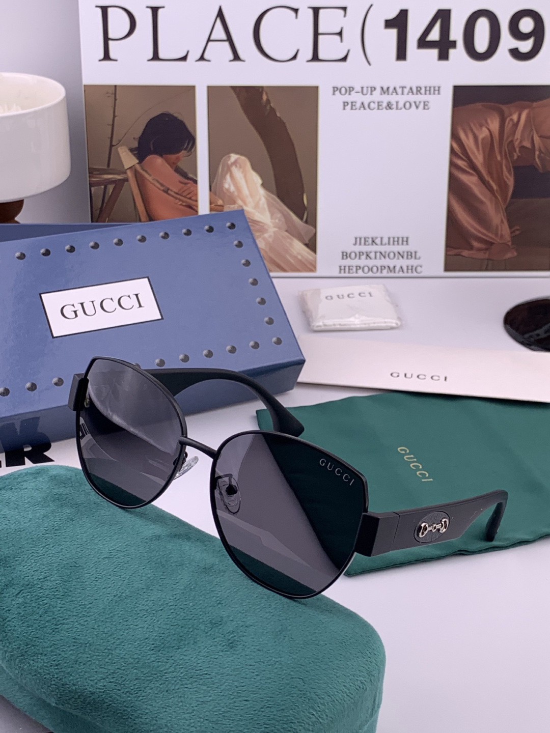 GUCCI 开春新款 最新款方框太阳镜 各路网红纷纷带起气场满分‼️ 俏皮甜美.上脸效果更佳.金属质感超