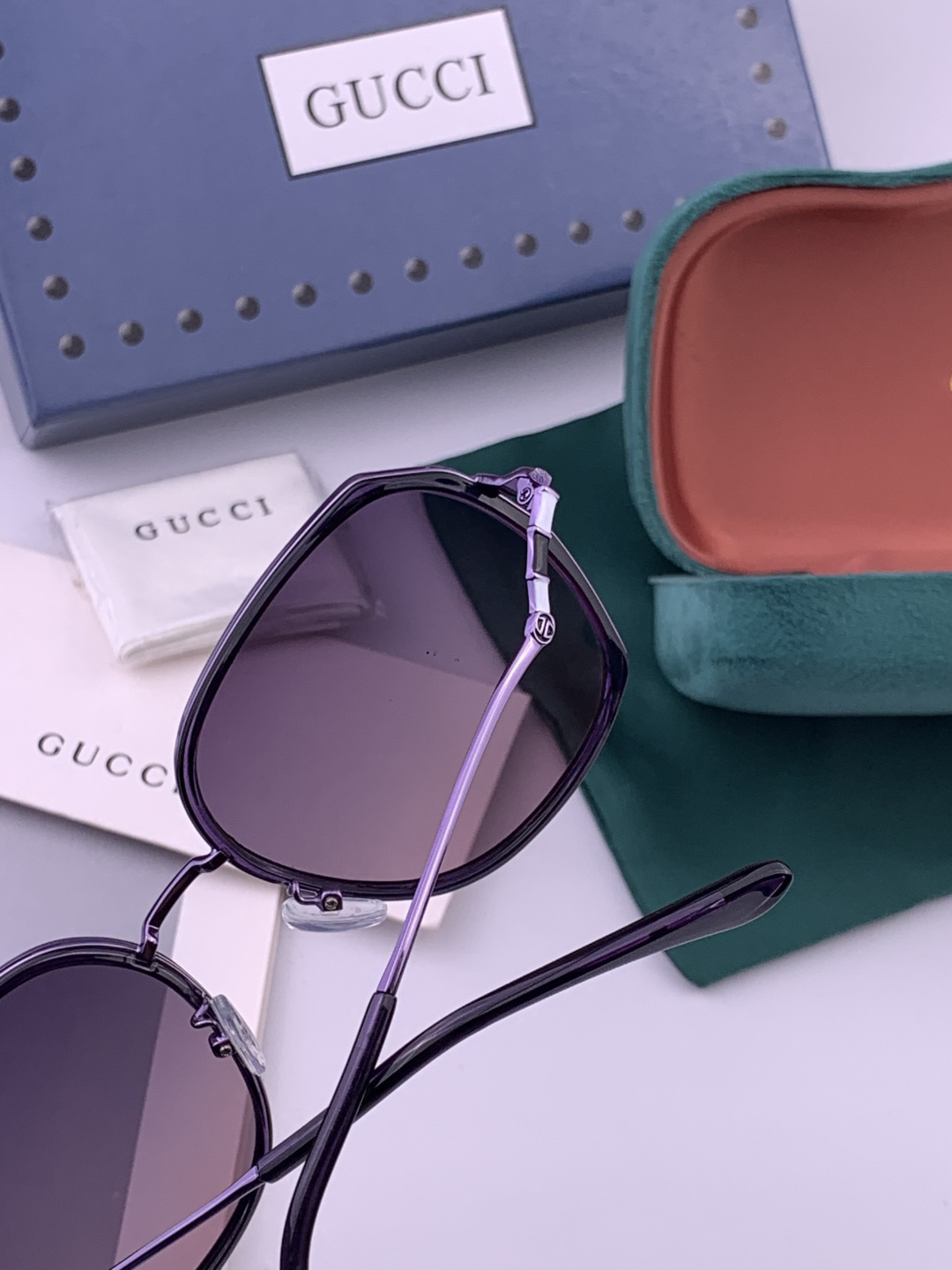 🔺 【GUCCI】开春新款 潮流爆款 时尚方框偏光太阳镜 高品质 佩戴舒适 网红潮款墨镜 女士高清尼龙偏