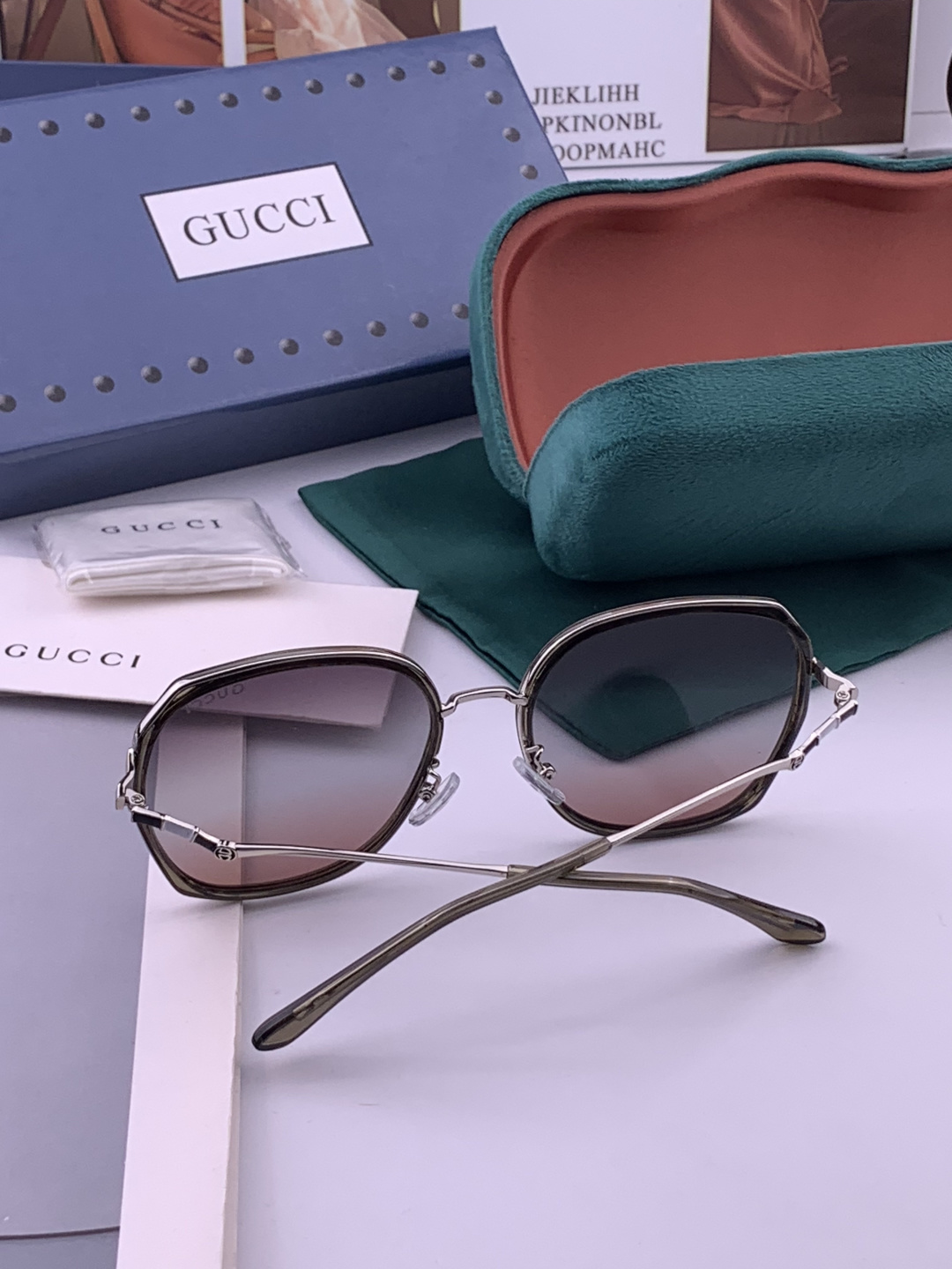 🔺 【GUCCI】开春新款 潮流爆款 时尚方框偏光太阳镜 高品质 佩戴舒适 网红潮款墨镜 女士高清尼龙偏