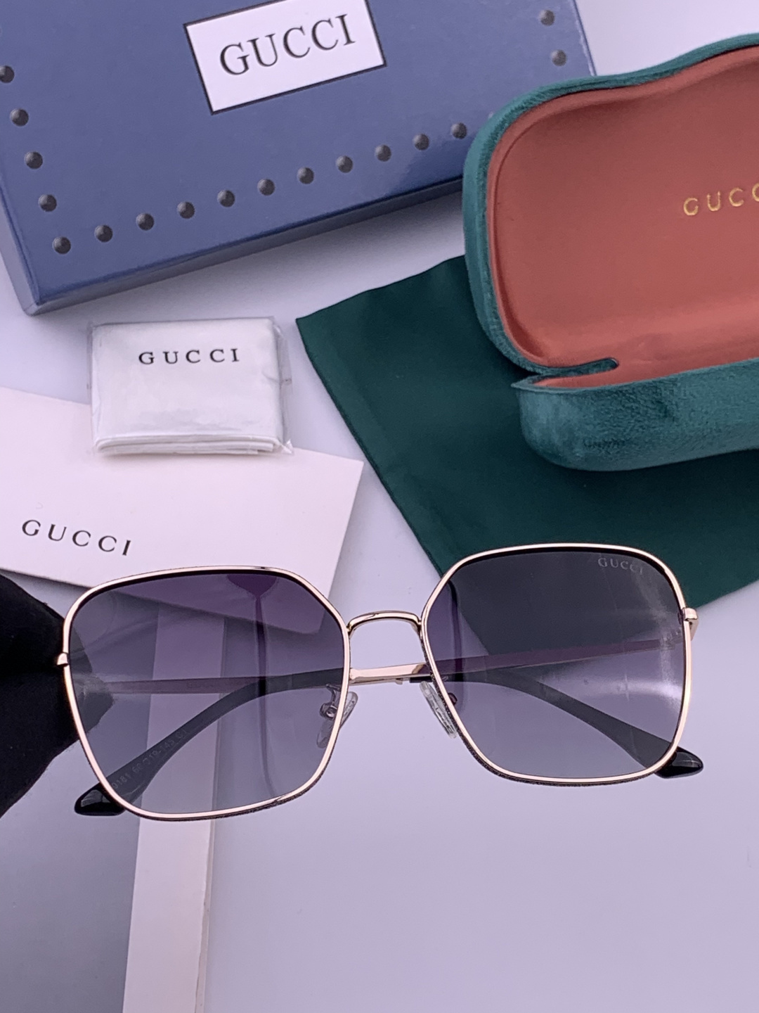 🔺 【GUCCI】开春新款 潮流爆款 时尚方框偏光太阳镜 高品质 佩戴舒适 网红潮款墨镜 女士高清尼龙偏