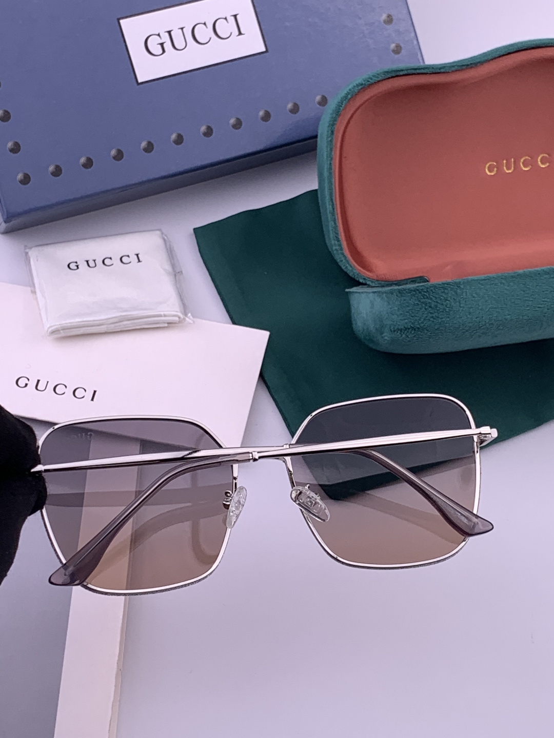 🔺 【GUCCI】开春新款 潮流爆款 时尚方框偏光太阳镜 高品质 佩戴舒适 网红潮款墨镜 女士高清尼龙偏