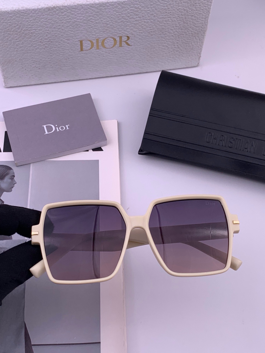 🔺 【DIOR】开春新款 潮流爆款 时尚方框偏光太阳镜 高品质 佩戴舒适 网红潮款墨镜 女士高清加厚偏光