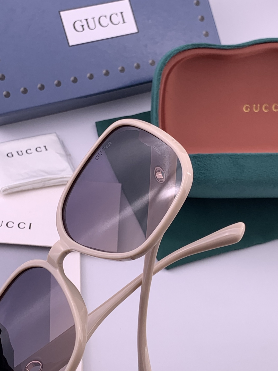 🔺GUCCI🔻古驰 GG圆框太阳镜 完美品质 🎓独特设计  适合各种脸型 亮相时装周 超时尚百搭 实物精