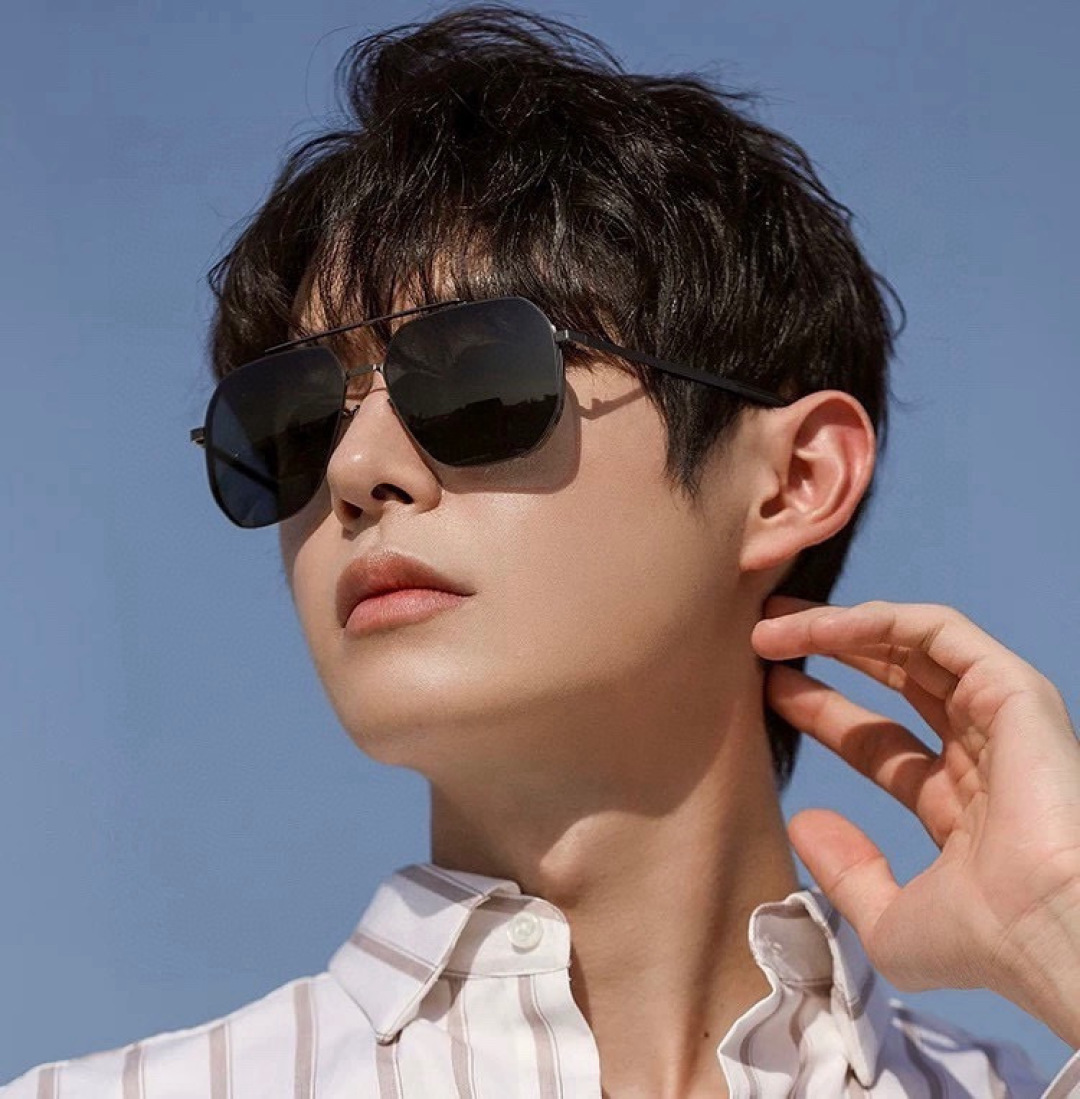 GUCCI 男款炫彩飞行员偏光太阳镜 ❤️材质：高清尼龙加厚卡槽高清偏光镜片 🌹无边框镜架💕颜👍型号：G