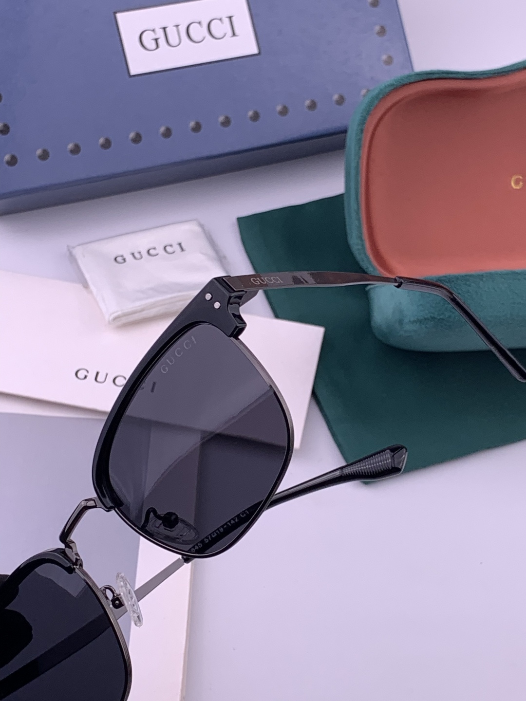 🔺 【GUCCI-偏光太阳镜】开春新款 潮流爆款 时尚方框偏光太阳镜 高品质 佩戴舒适 网红潮款墨镜 女