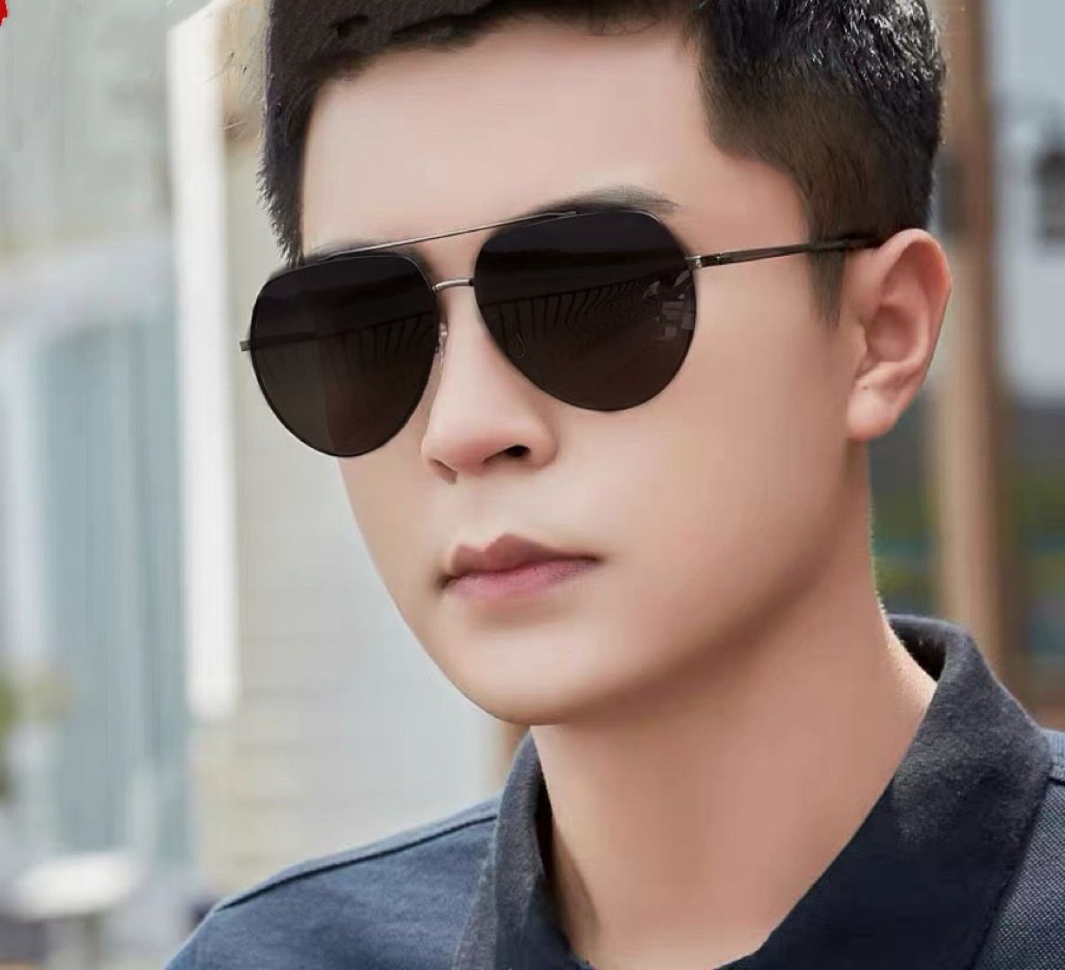 GUCCI 男款炫彩飞行员偏光太阳镜 ❤️材质：高清尼龙加厚卡槽高清偏光镜片 🌹无边框镜架💕颜👍型号：G