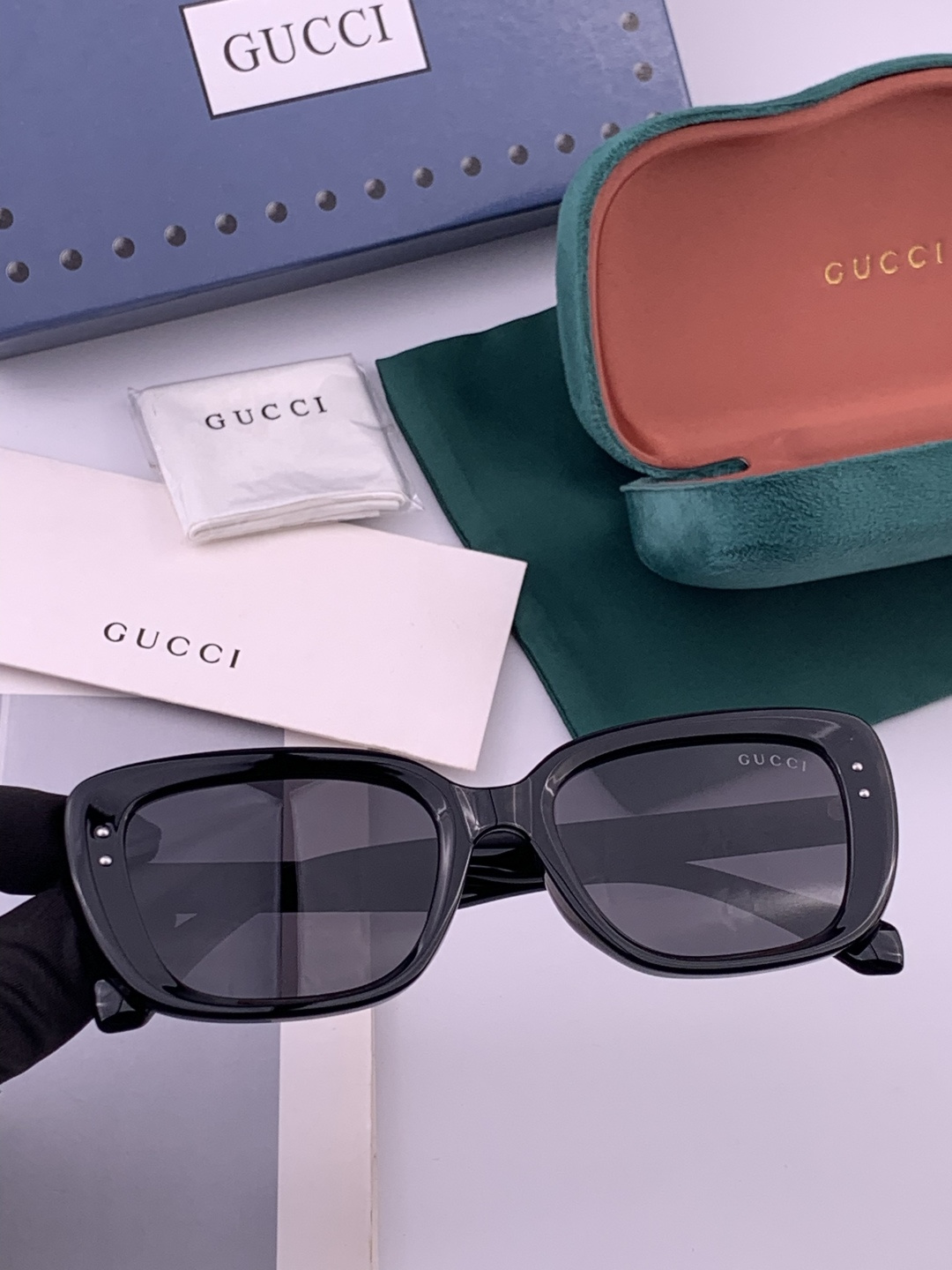 🔺 【GUCCI】开春新款 潮流爆款 时尚方框偏光太阳镜 高品质 佩戴舒适 网红潮款墨镜 型号：G590