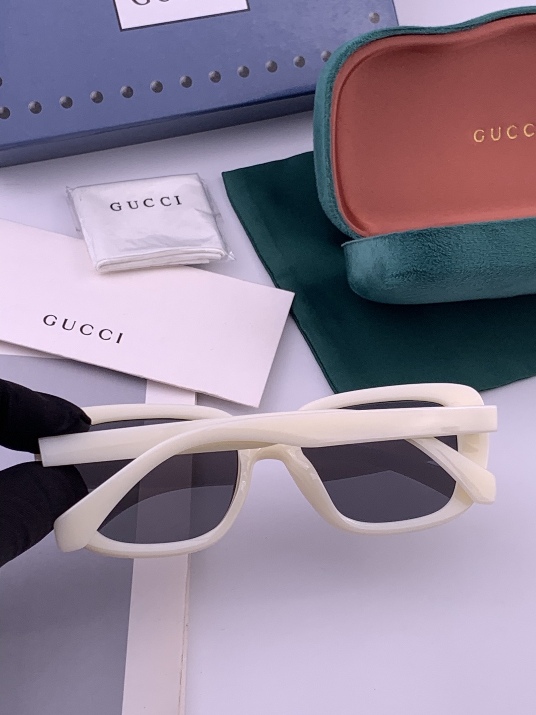 🔺 【GUCCI】开春新款 潮流爆款 时尚方框偏光太阳镜 高品质 佩戴舒适 网红潮款墨镜 型号：G590