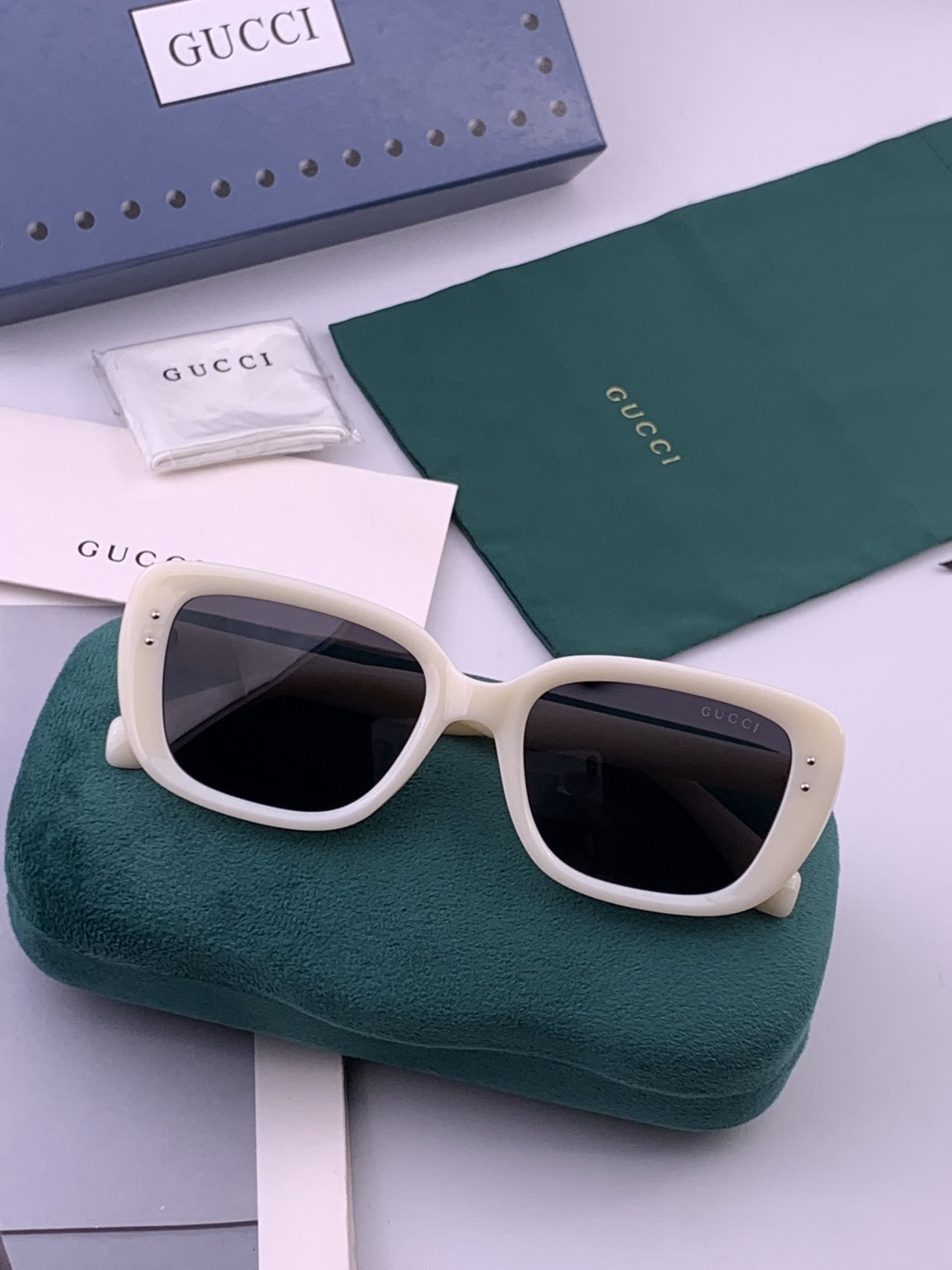🔺 【GUCCI】开春新款 潮流爆款 时尚方框偏光太阳镜 高品质 佩戴舒适 网红潮款墨镜 型号：G590