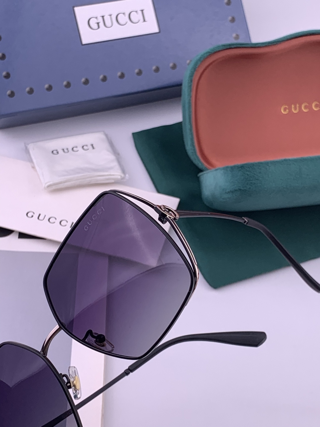 🔺 【GUCCI】开春新款 潮流爆款 时尚方框偏光太阳镜 高品质 佩戴舒适 网红潮款墨镜 女士高清偏光太