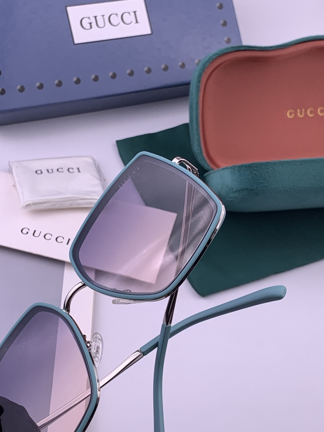 🔺 【GUCCI】开春新款 潮流爆款 时尚方框偏光太阳镜 高品质 佩戴舒适 网红潮款墨镜 女士高清偏光太