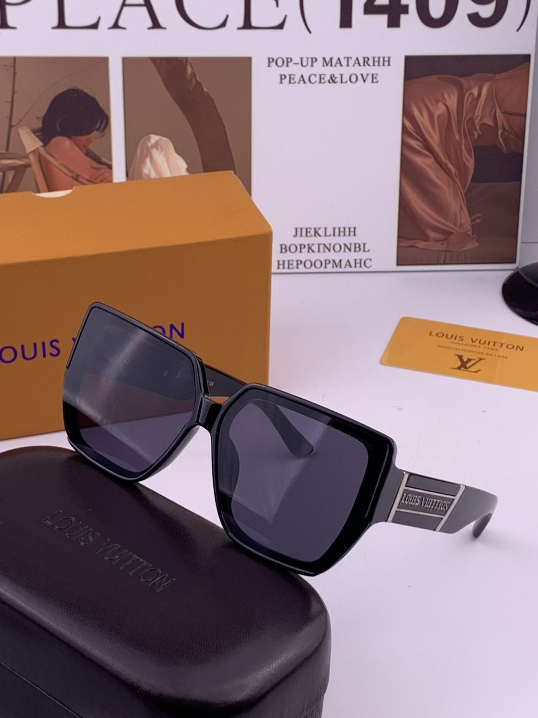 LV 开春新款  潮流爆款 时尚方框太阳镜 高品质 佩戴舒适 网红潮款墨镜 型号L4231