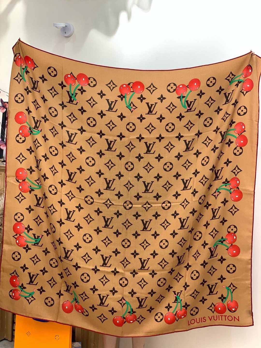 LV X TM MONOGRAMCERISE 140丝绒方巾【140双面丝绒同色】LV × TM Mon