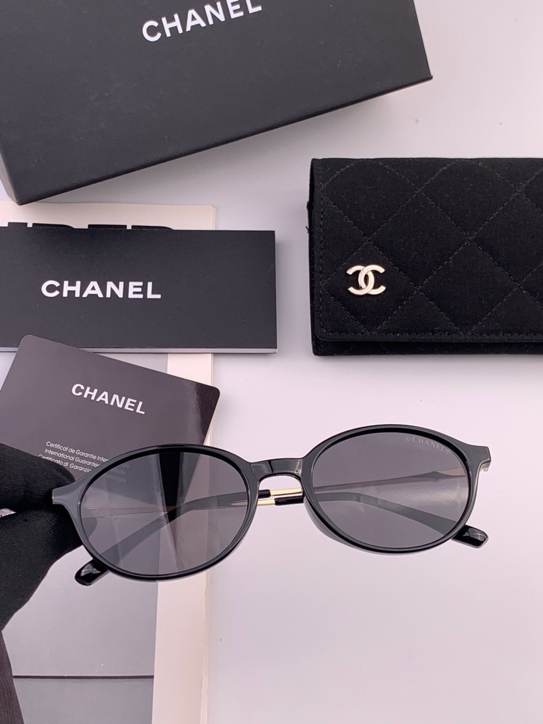 【CHANEL】香奈儿 新款潮流爆款 时尚太阳镜 佩戴舒适 网红潮款墨镜  女士高清加厚偏光太阳镜🕶️ 