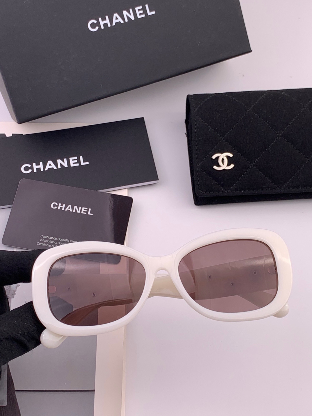 【CHANEL】香奈儿 新款山茶花潮流爆款 时尚圆框高清偏光太阳镜 佩戴舒适 网红潮款墨镜  ♥️♥️型