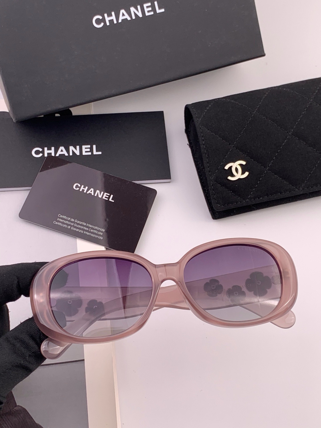 【CHANEL】香奈儿 新款山茶花潮流爆款 时尚圆框高清偏光太阳镜 佩戴舒适 网红潮款墨镜  ♥️♥️型