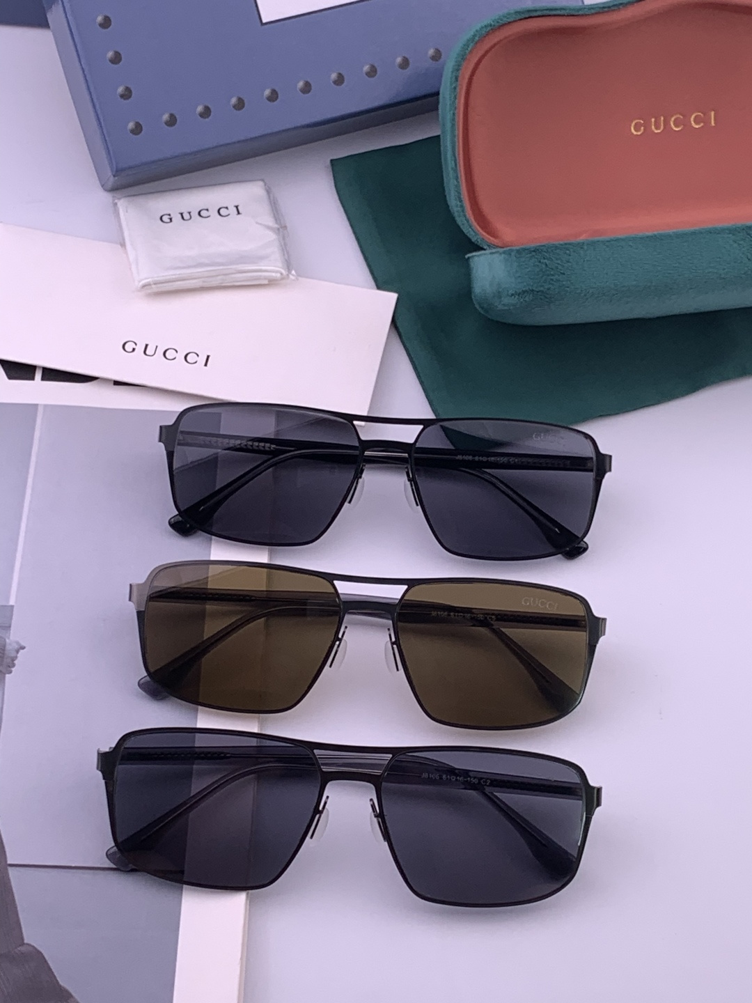 GUCCI 男款炫彩飞行员偏光太阳镜 ❤️材质：高清尼龙加厚卡槽高清偏光镜片 🌹无边框镜架💕颜👍型号：G