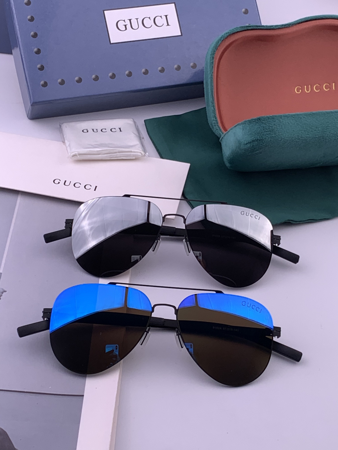 GUCCI  新款男女情侣款太阳镜多边形墨镜iP电镀永不褪色 超轻超有弹性整幅眼镜无螺丝重要的是压不坏 