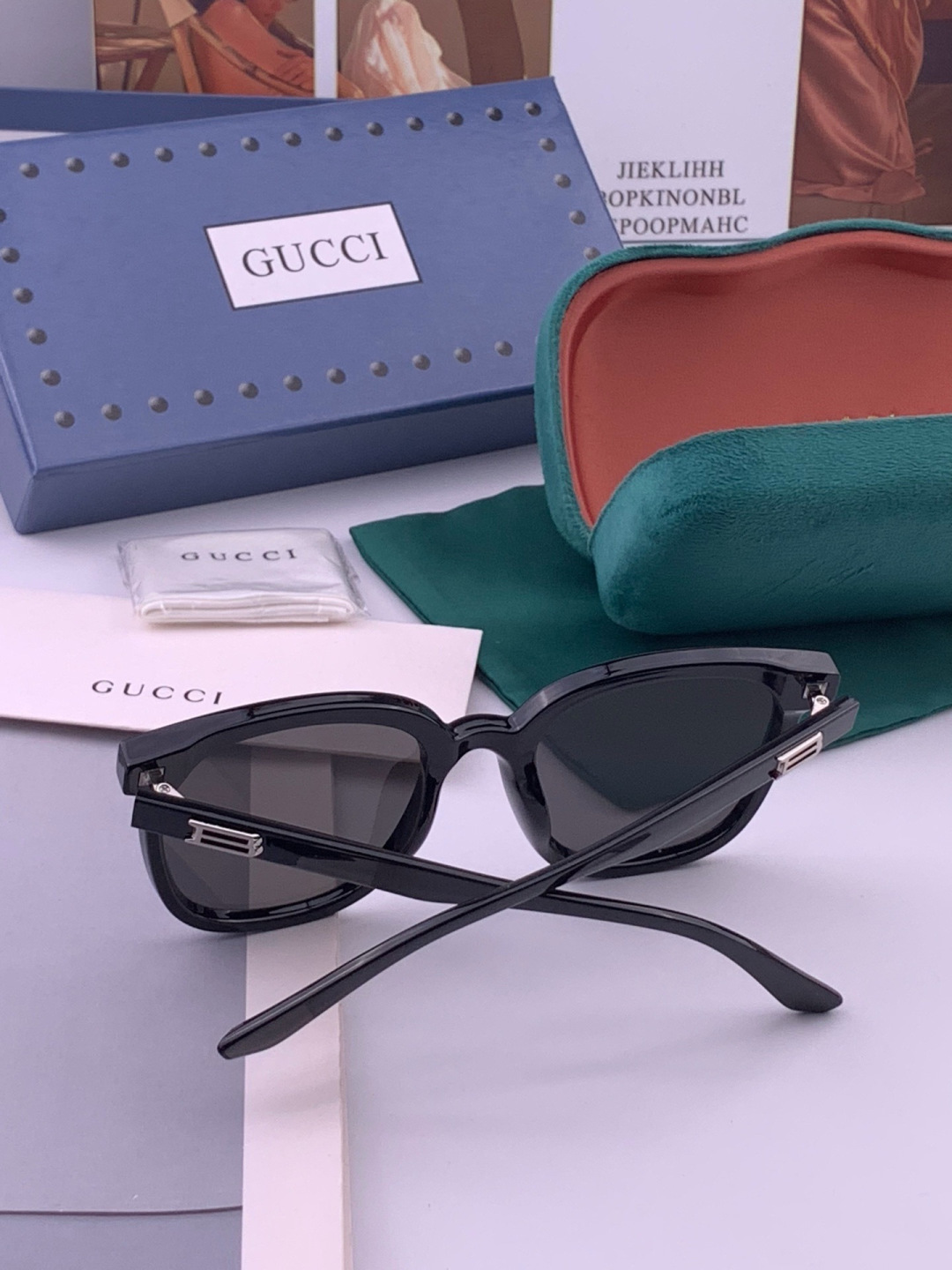 GUCCI  新款尼龙偏光太眼镜，情侣款时尚方框太阳镜佩戴舒适网红潮流款墨镜，大气女人范儿，大脸小脸都好