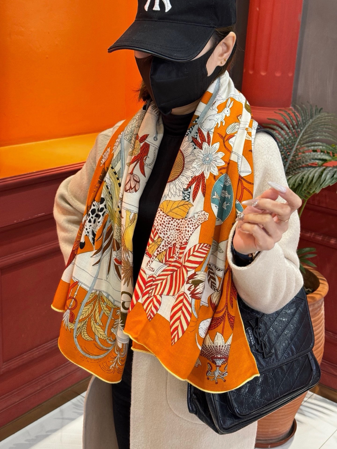 羊绒新款🆕👏买了都说好看‼️推荐💕爱马仕双面同色羊绒方巾，【奇珍乐园双面同色140】顶级工艺超值‼️爱马