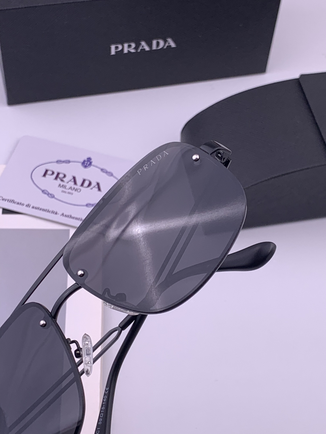 PRADA 普拉达 界级大师制造. 偏光墨镜 高档 潮流🐚时尚百搭🌪男士款百搭瘦脸太阳镜 高品质 ！开车