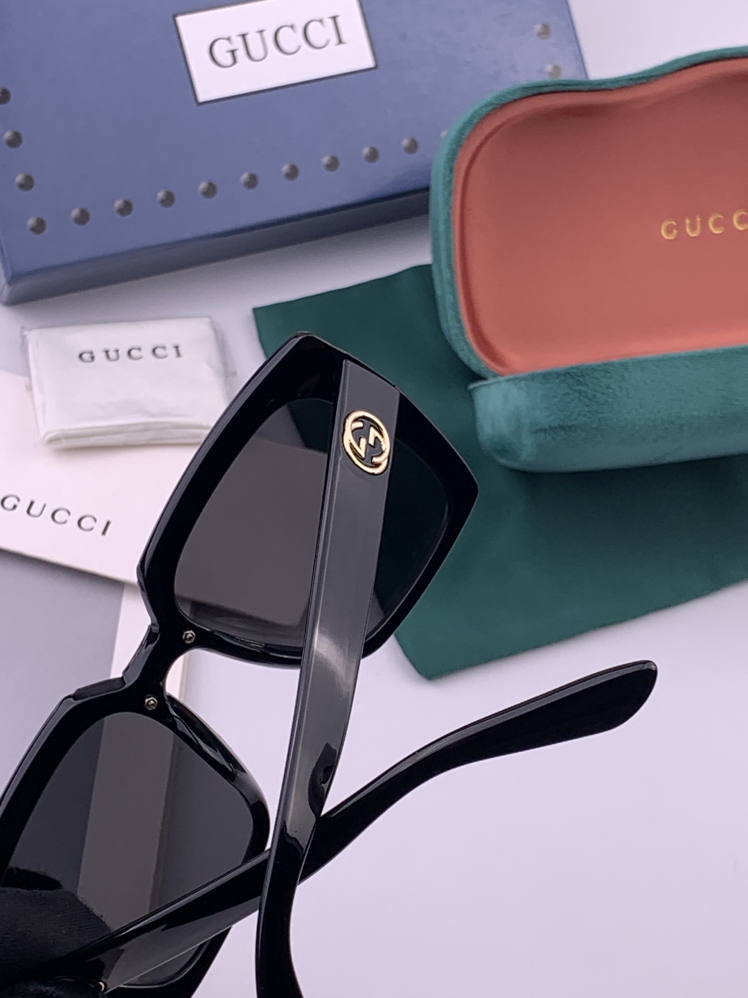 🔺 【GUCCI】开春新款 潮流爆款 时尚方框太阳镜 高品质 佩戴舒适 网红潮款墨镜 型号：G9600