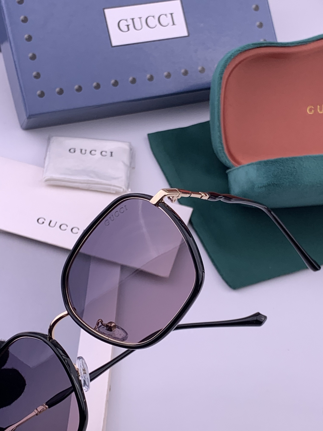 🔺 【GUCCI-偏光太阳镜】开春新款 潮流爆款 时尚方框偏光太阳镜 高品质 佩戴舒适 网红潮款墨镜 女